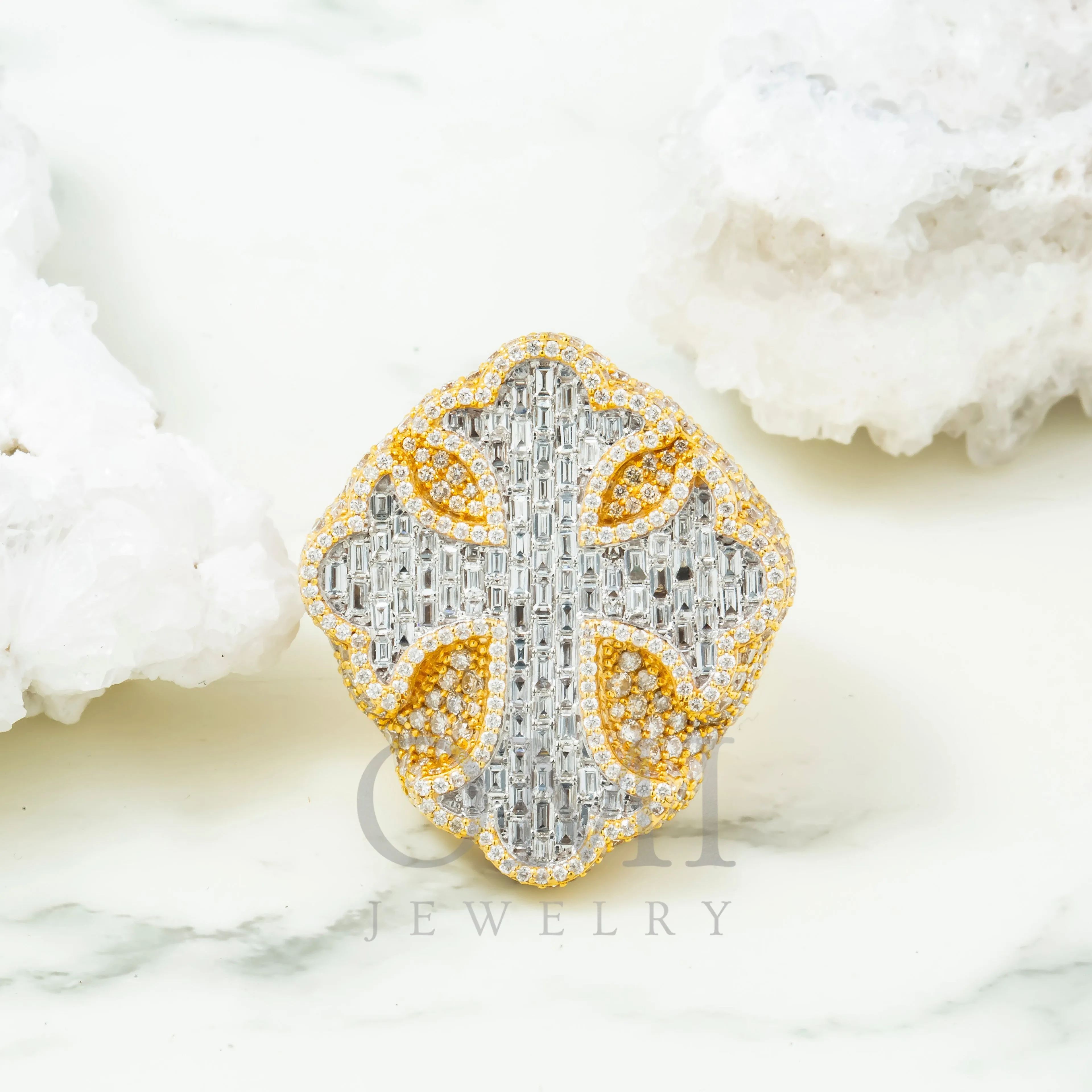 10K GOLD BAGUETTE AND ROUND DIAMOND CROSS STATEMENT RING 7.93 CT