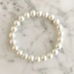 AMELIA white pearl stretch bracelet