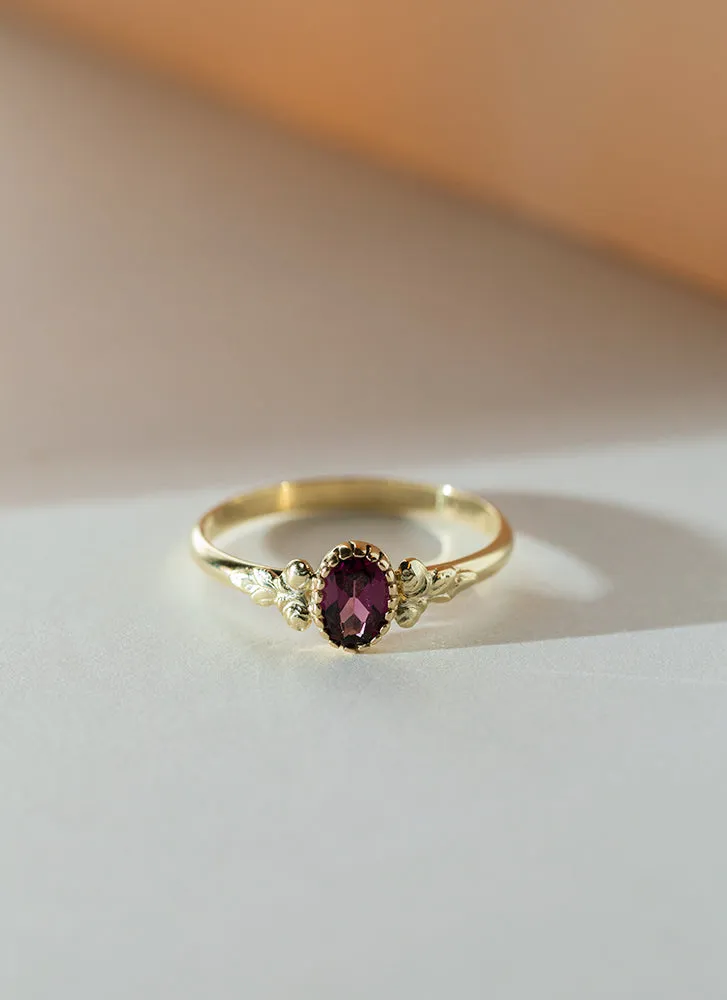 Elay rhodolite 14k gold ring