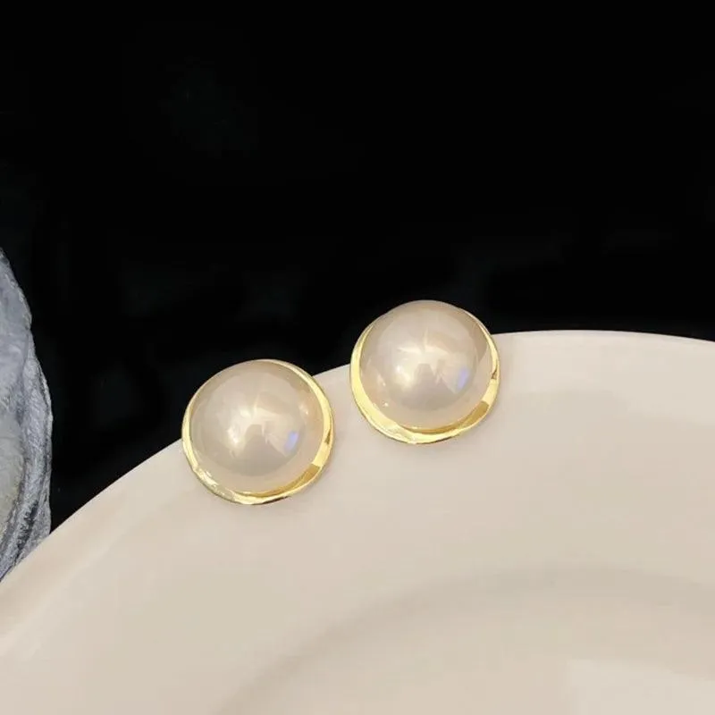 Geometric Circular Metal Charm Jewelry: RB308 Sweet Big Pearl Stud Earrings