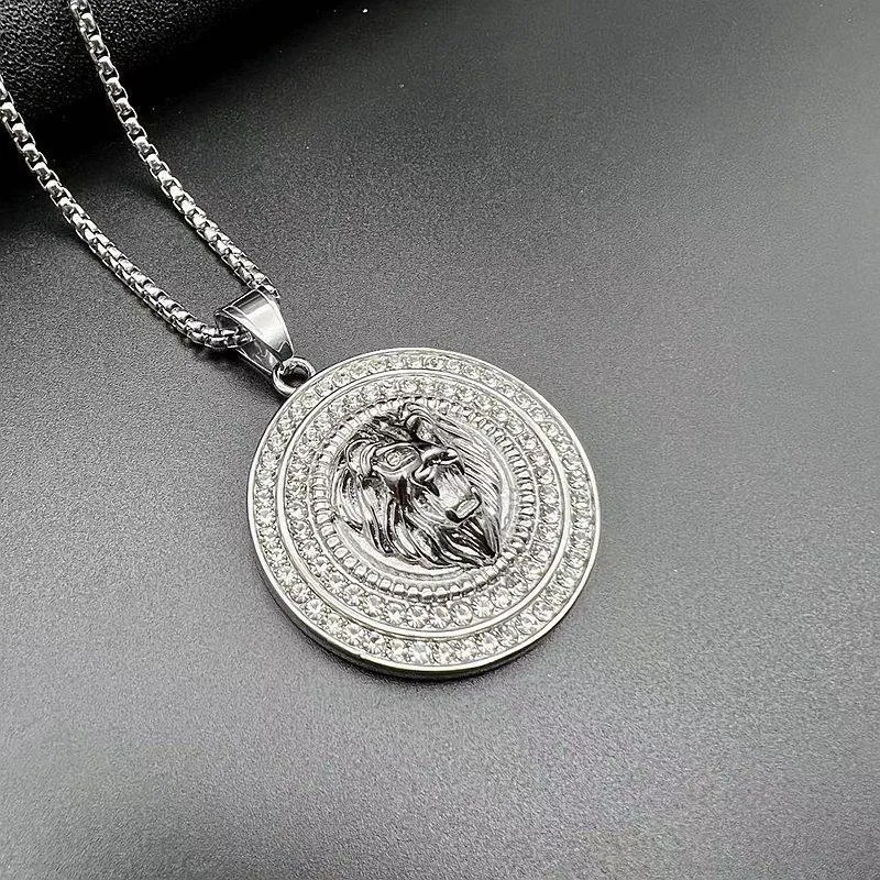 Hip Hop Stainless Steel Vacuum Plating Water Diamond Lion Head Pendant