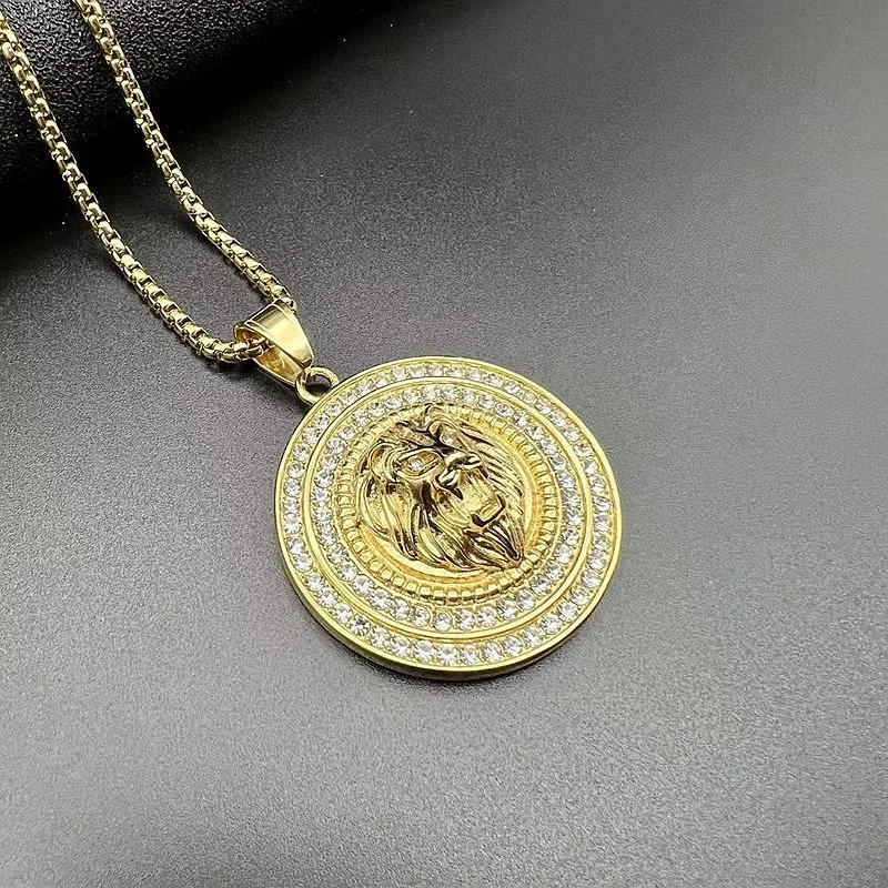 Hip Hop Stainless Steel Vacuum Plating Water Diamond Lion Head Pendant