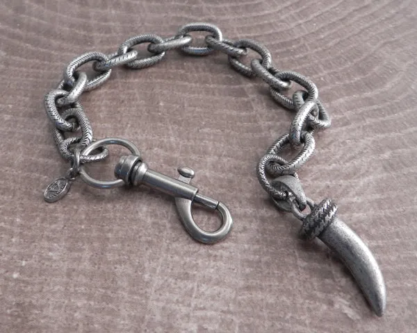 Link Hack Bracelet with Saber Tooth